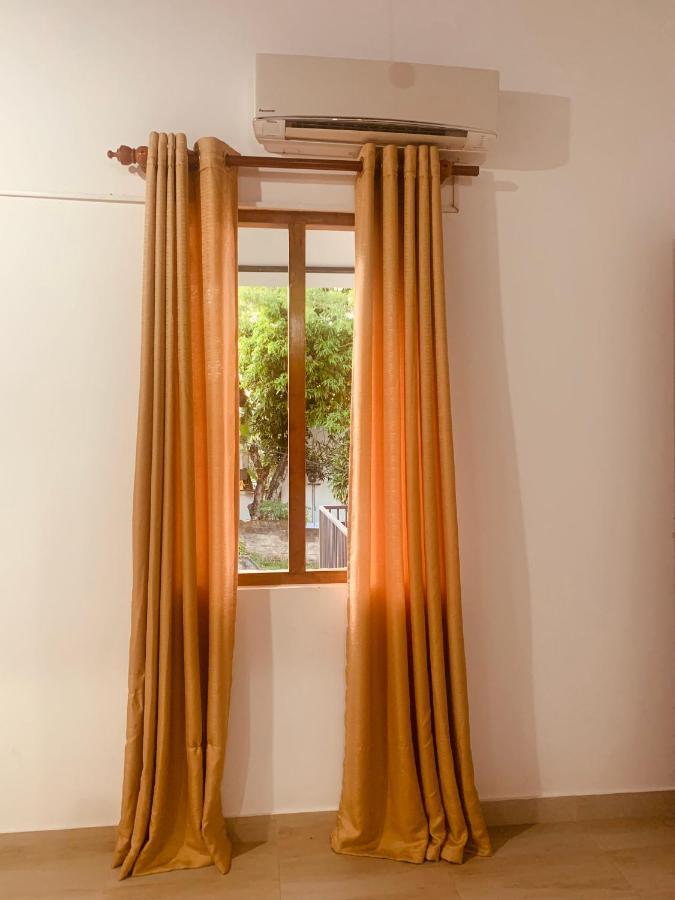 Jungle City Hostel 高尔 外观 照片
